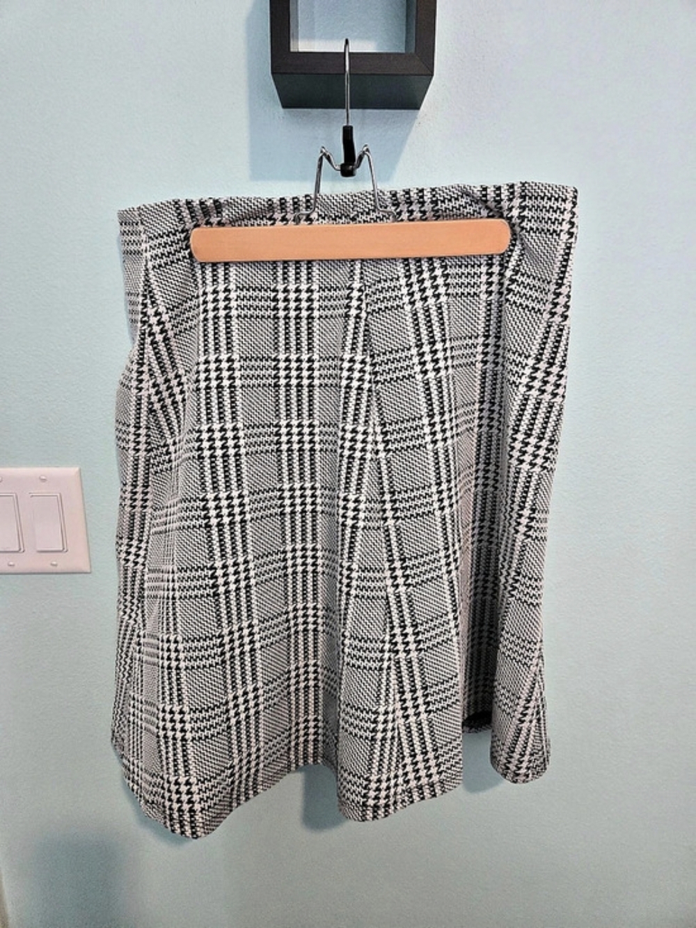 Renee C Women's Plaid A-Line Skirt in Black & White Like New